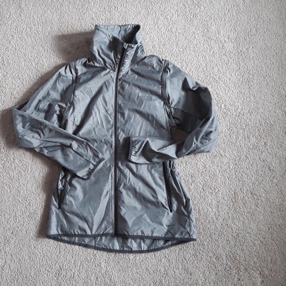 🌻Nike grey shell size medium - Picture 2 of 4